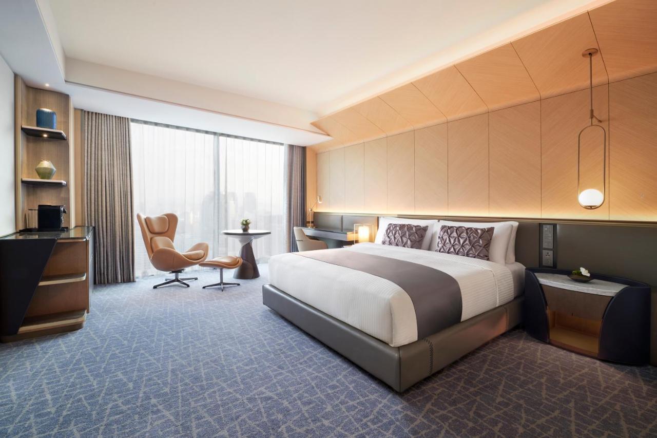 Fairmont Ambassador Hotel
